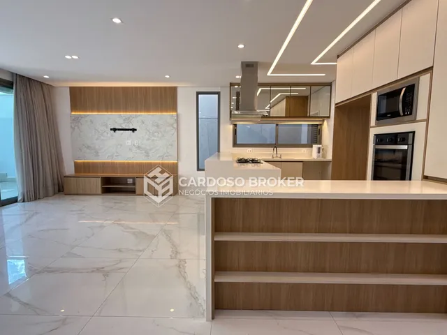 Casa com 295m² 3 quartos e 5 banheiros, para alugar, no bairro Tamboré em Santana de Parnaíba