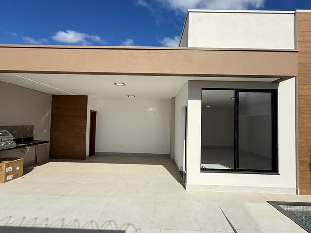 Casa 3 quartos e 3 banheiros, à venda, no bairro Parque Olímpico II em Governador Valadares