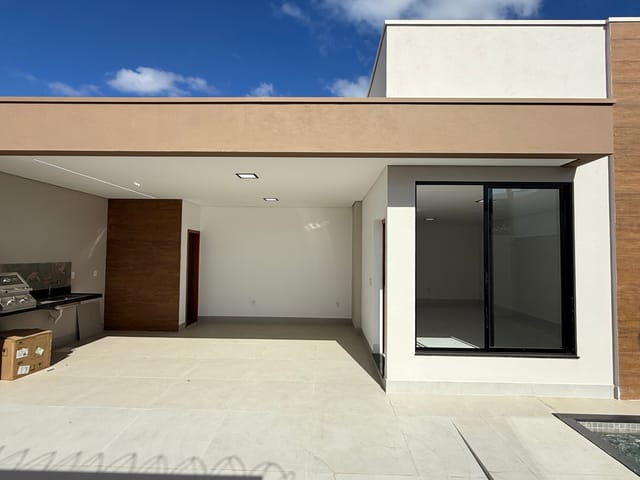 Casa 3 quartos e 3 banheiros, à venda, no bairro Parque Olímpico II em Governador Valadares