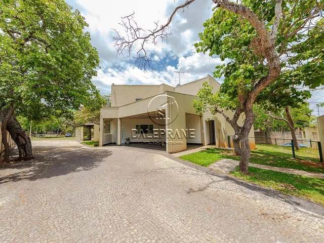 Casa com 2500m² 4 quartos e 7 banheiros, à venda, no bairro Setor Habitacional Jardim Botânico em Brasília