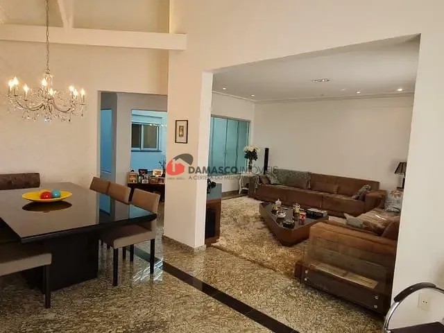 Casa com 500m², à venda ou para alugar, no bairro Campestre em Santo André