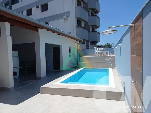 Casa com 350m² 4 quartos e 2 banheiros, à venda, no bairro Martim de Sá em Caraguatatuba