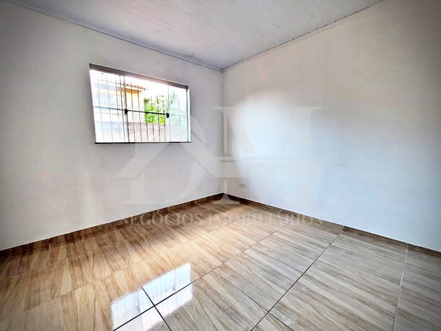 Casa 2 quartos e 1 banheiro, à venda, no bairro Jardim Primavera III em Jaguariaíva
