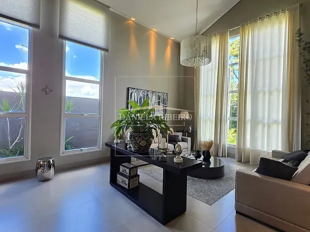 Casa com 500m² 4 quartos e 5 banheiros, à venda, no bairro Esperança em Londrina