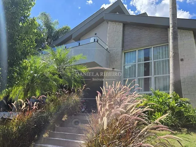 Casa com 500m² 4 quartos e 5 banheiros, à venda, no bairro Esperança em Londrina