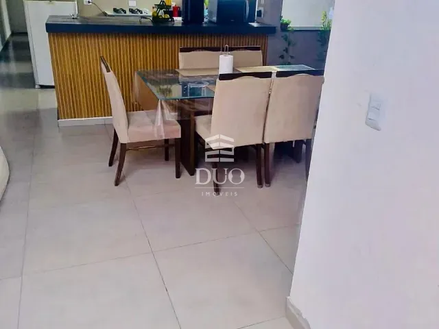 Casa com 125m² 2 quartos e 2 banheiros, à venda, no bairro Chácara Santa Lúcia dos Ypes em Carapicuíba
