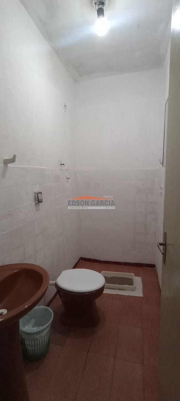 Casa à venda com 3 quartos, 90m² - Foto 13