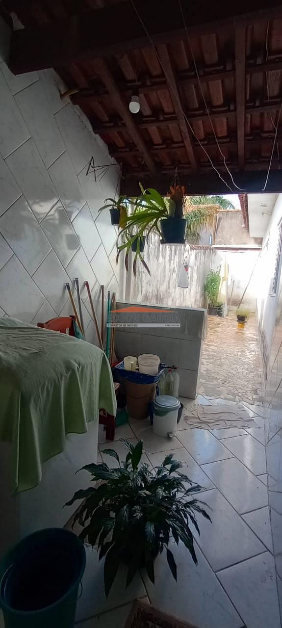 Casa à venda com 3 quartos, 90m² - Foto 14