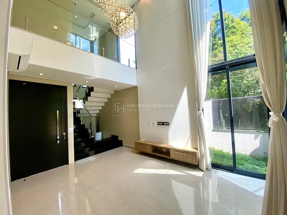 Casa, 3 quartos, 283 m² - Foto 3