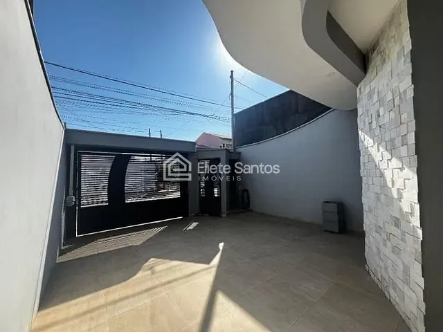 Casa com 194m² 4 quartos e 3 banheiros, à venda, no bairro Parque Nova Carioba em Americana