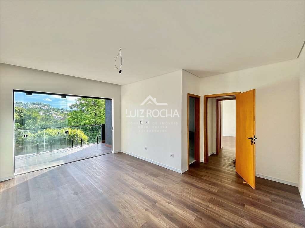 Casa à venda com 4 quartos, 400m² - Foto 45