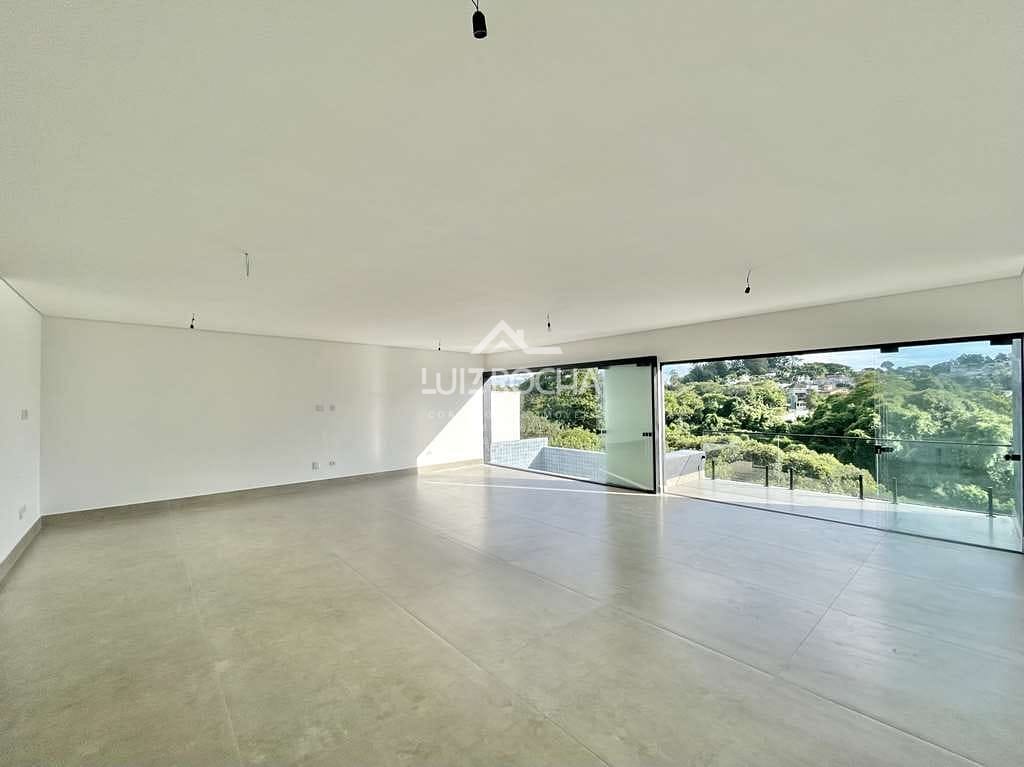 Casa à venda com 4 quartos, 400m² - Foto 12