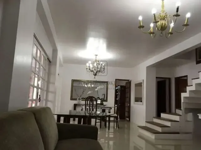 Casa 5 quartos e 3 banheiros, à venda, no bairro Jurerê Internacional em Florianópolis