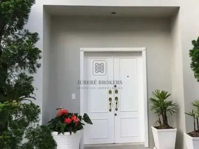 Casa 5 quartos e 3 banheiros, à venda, no bairro Jurerê Internacional em Florianópolis