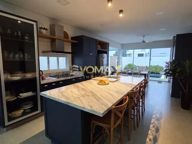 Casa com 300m² 3 quartos e 3 banheiros, à venda, no bairro Terras de Santo Antônio em Itapetininga