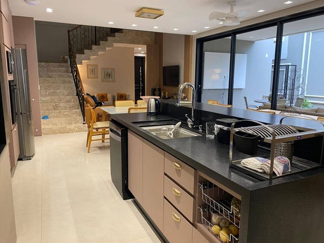 Casa com 339m² 4 quartos e 5 banheiros, à venda, no bairro Porto Madero em Dourados