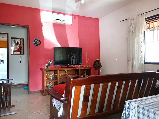 Casa com 1200m² 4 quartos e 2 banheiros, à venda, no bairro Cantagalo em Guapimirim