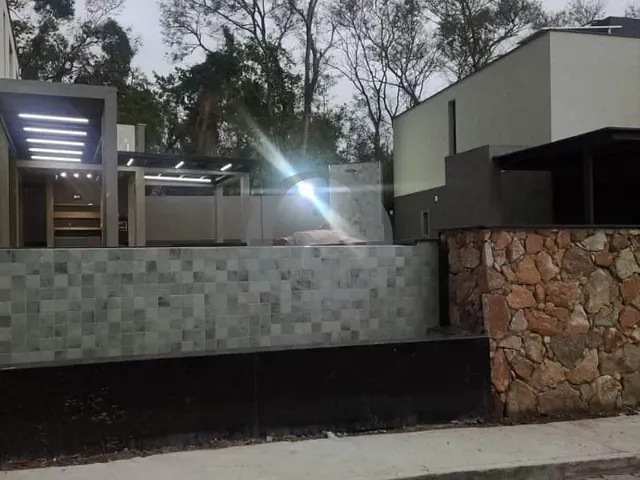 Casa com 445m² 3 quartos e 5 banheiros, à venda, no bairro Cidade Satélite em Atibaia