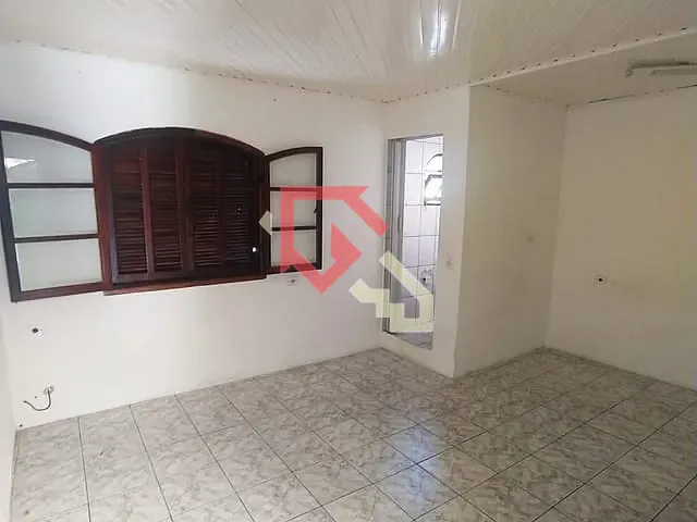 Casa 4 quartos e 5 banheiros, à venda, no bairro Vila Bocaina em Mauá