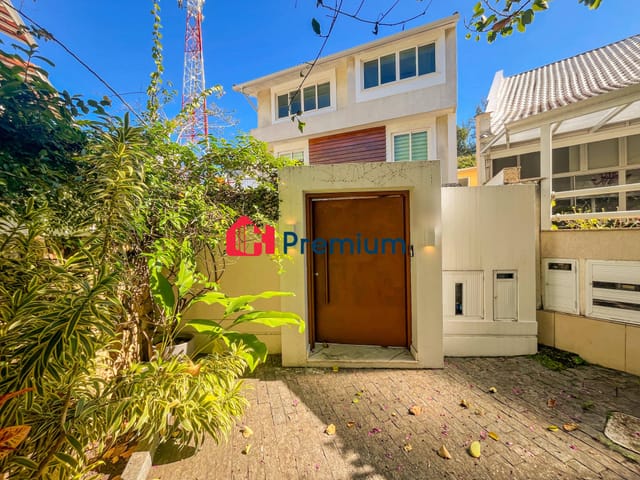 Casa 4 quartos e 7 banheiros, à venda, no bairro Barra da Tijuca em Rio de Janeiro