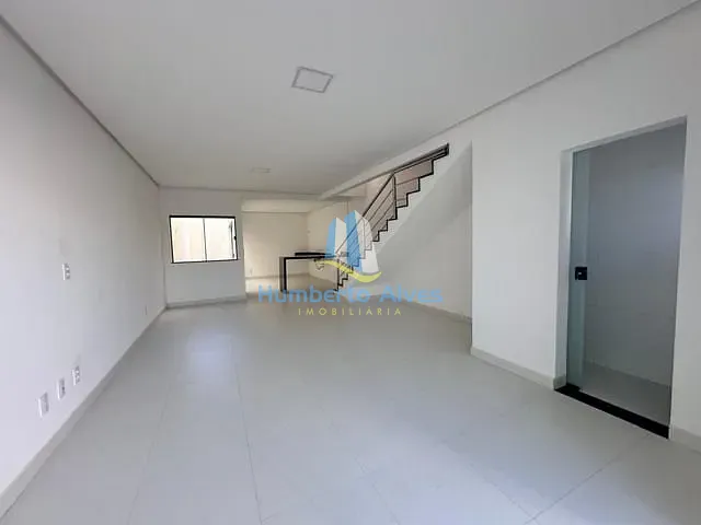 Casa com 159m² 3 quartos e 2 banheiros, à venda, no bairro Felícia em Vitória da Conquista