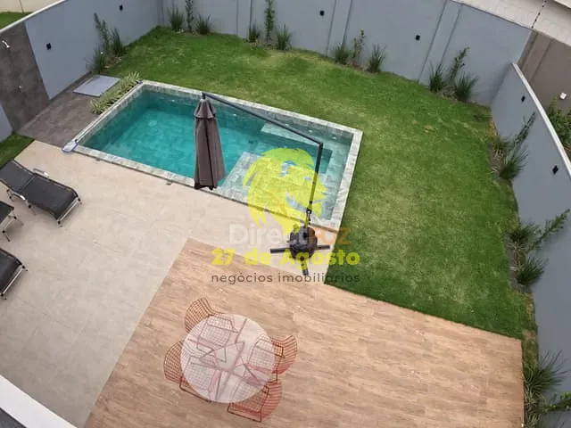 Casa com 360m² 4 quartos e 4 banheiros, à venda, no bairro Lancaster em Foz do Iguaçu