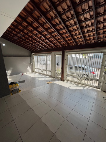 Casa com 208m² 3 quartos e 1 banheiro, à venda, no bairro Jardim Merci II em Jundiaí
