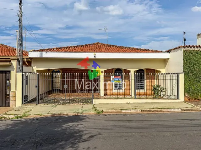 Casa com 230m² 3 quartos e 2 banheiros, para alugar, no bairro Santa Cruz em Itapira