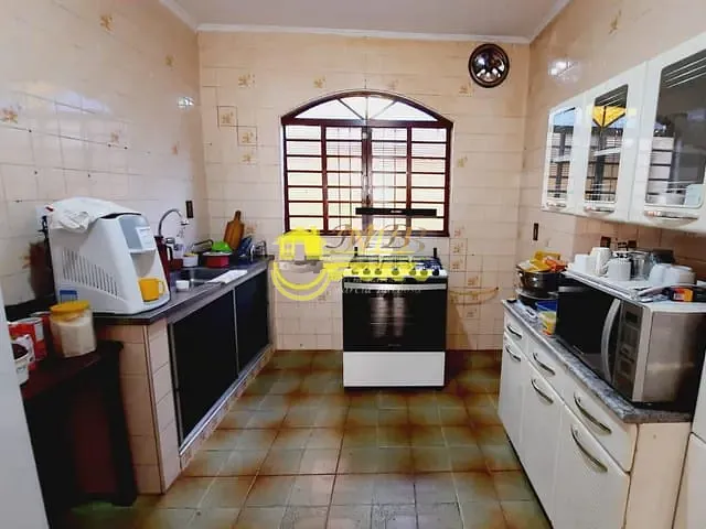 Casa com 250m² 3 quartos e 1 banheiro, à venda, no bairro Parque Universitario de Viracopos em Campinas
