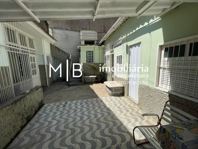 Casa com 290m² 8 quartos e 4 banheiros, à venda, no bairro CENTRO em CATAGUASES