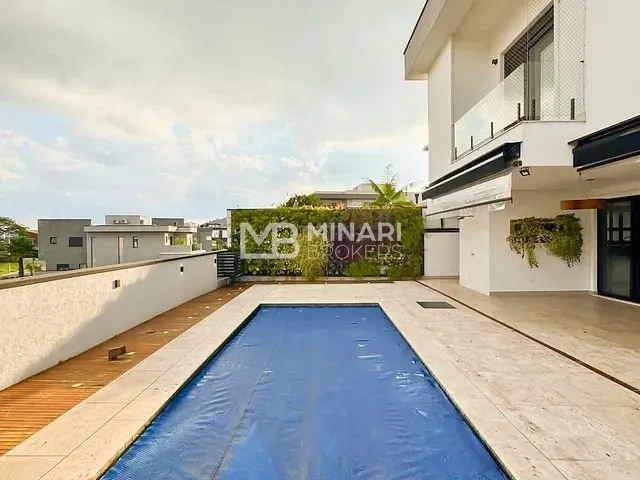 Casa com 490m² 4 quartos e 6 banheiros, à venda, no bairro Alphaville em Santana de Parnaíba