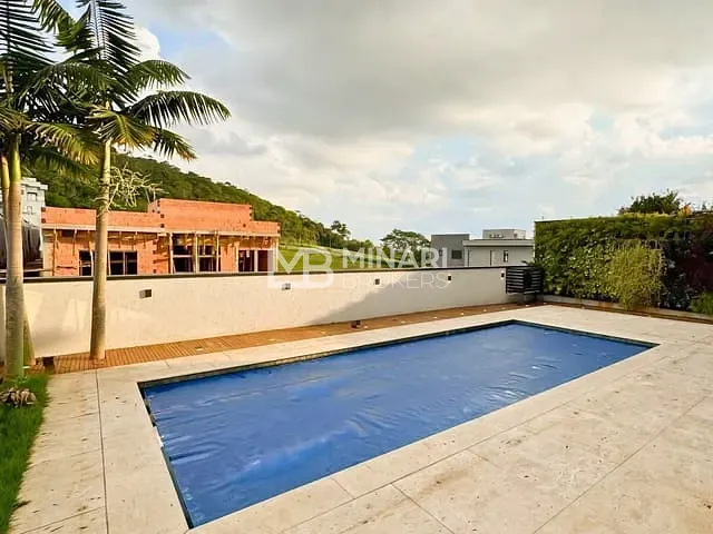 Casa com 490m² 4 quartos e 6 banheiros, à venda, no bairro Alphaville em Santana de Parnaíba