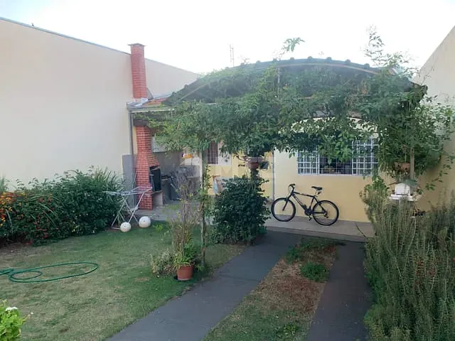 Casa com 375m² 1 quarto e 1 banheiro, à venda, no bairro Altos do Paraíso em Botucatu