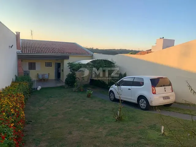 Casa com 375m² 1 quarto e 1 banheiro, à venda, no bairro Altos do Paraíso em Botucatu