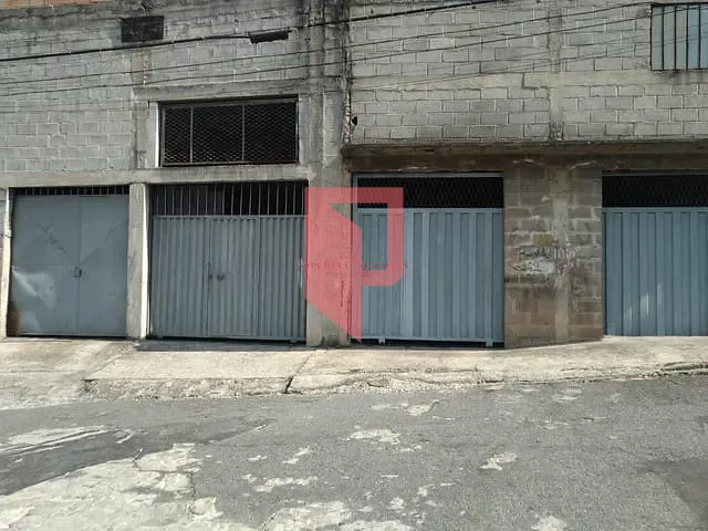 Casa 4 quartos e 2 banheiros, à venda, no bairro Aparecida em Belo Horizonte