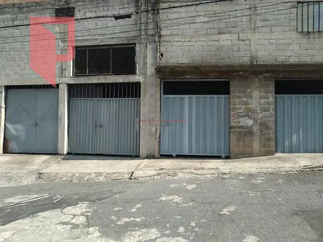 Casa 4 quartos e 2 banheiros, à venda, no bairro Aparecida em Belo Horizonte