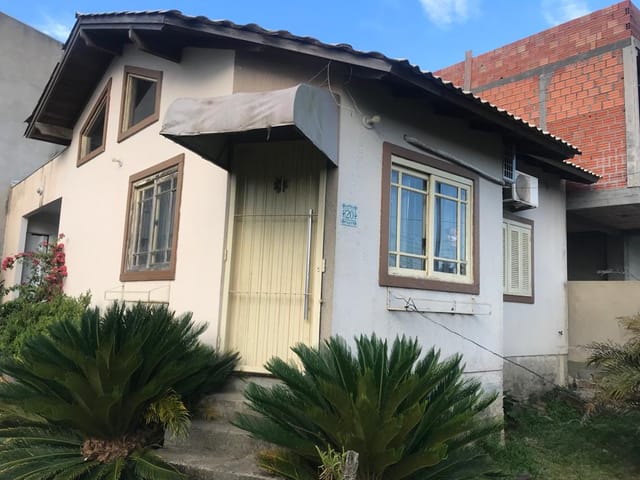 Casa com 250m² 2 quartos e 2 banheiros, à venda, no bairro Jardim dos Lagos em Guaíba