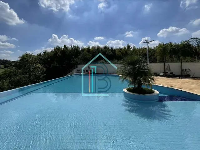 Casa com 312m² 3 quartos e 2 banheiros, à venda, no bairro Paisagem Renoir em Cotia