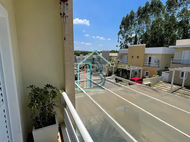 Casa com 312m² 3 quartos e 2 banheiros, à venda, no bairro Paisagem Renoir em Cotia