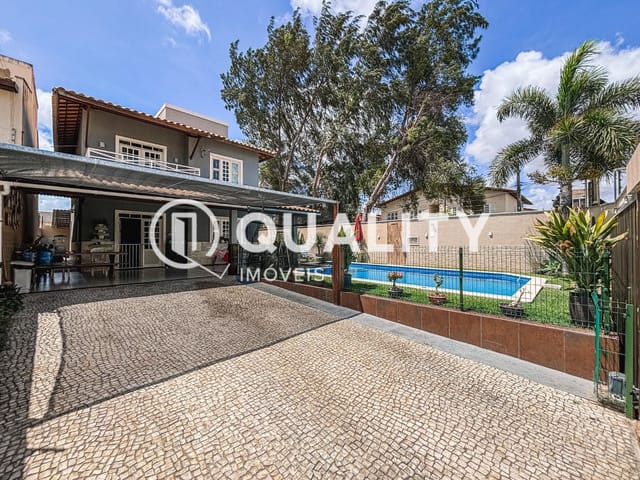 Casa com 400m² 4 quartos e 5 banheiros, à venda, no bairro Lagoa Sapiranga (Coité) em Fortaleza