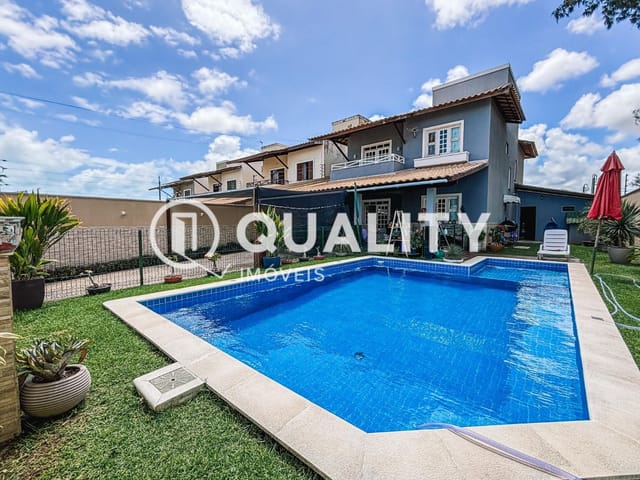 Casa com 400m² 4 quartos e 5 banheiros, à venda, no bairro Lagoa Sapiranga (Coité) em Fortaleza