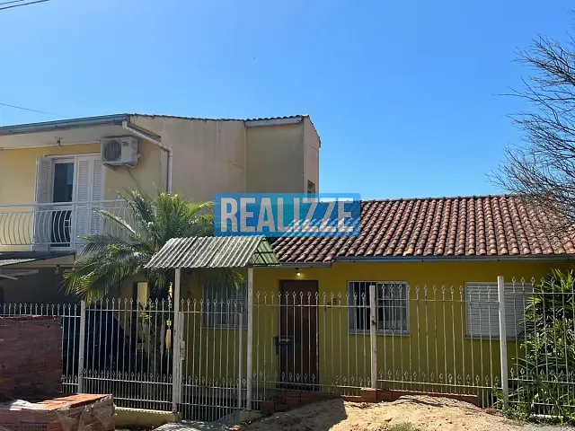 Casa com 300m² 3 quartos e 1 banheiro, à venda, no bairro Frei Adelar em Marau