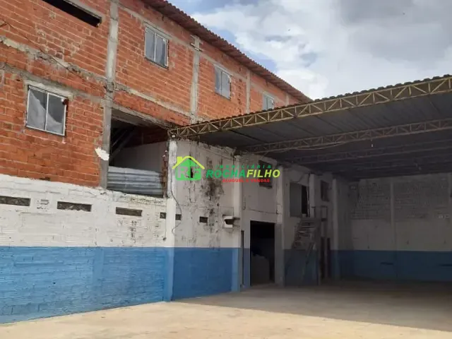 Casa com 450m², à venda, no bairro Parque Jacinta em Teresina
