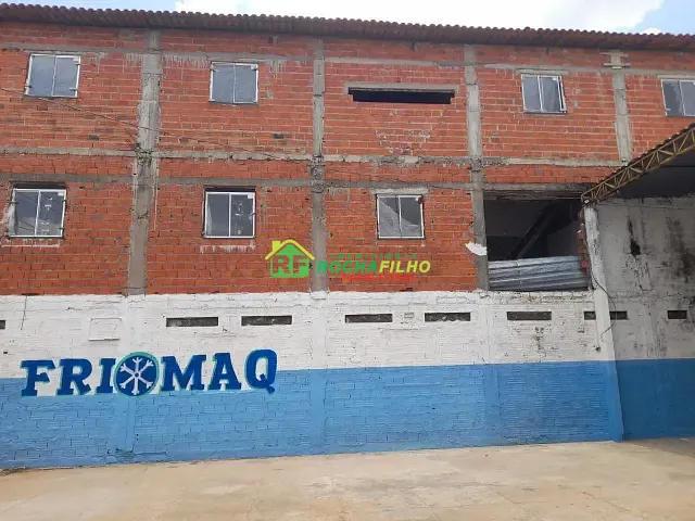 Casa com 450m², à venda, no bairro Parque Jacinta em Teresina