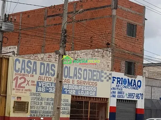 Casa com 450m², à venda, no bairro Parque Jacinta em Teresina
