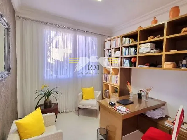 Casa com 551m² 5 quartos e 3 banheiros, à venda, no bairro Residencial Morada dos Lagos em Barueri