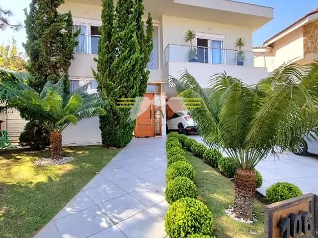 Casa com 551m² 5 quartos e 3 banheiros, à venda, no bairro Residencial Morada dos Lagos em Barueri