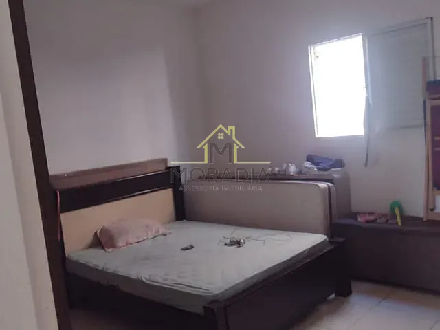 Casa com 377m² 2 quartos e 1 banheiro, à venda, no bairro Residencial Nova Floresta em Guaxupé