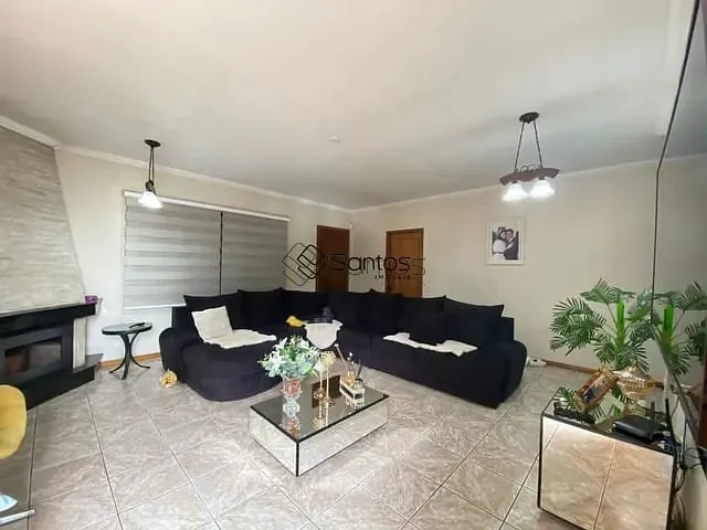 Casa 2 quartos e 4 banheiros, à venda, no bairro Jardim em Ijuí