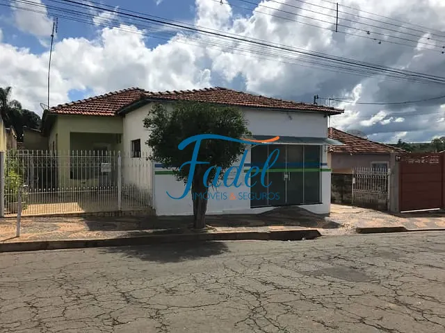 Casa com 715m² 2 quartos e 1 banheiro, à venda, no bairro Centro em Conchal